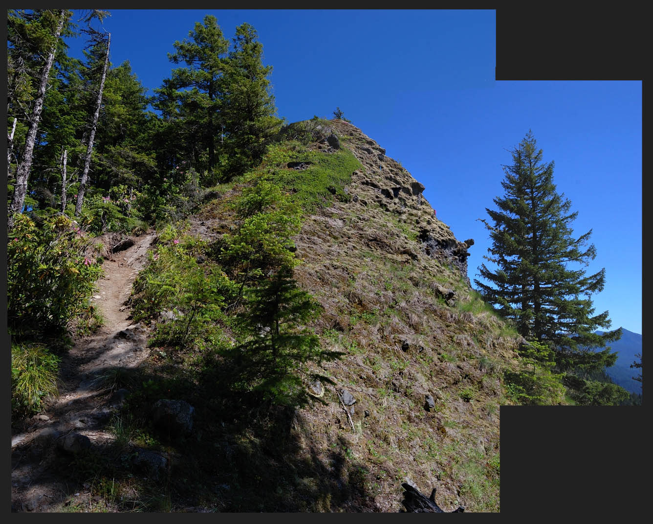 Final approach to the best viewpoint, 2 miles in